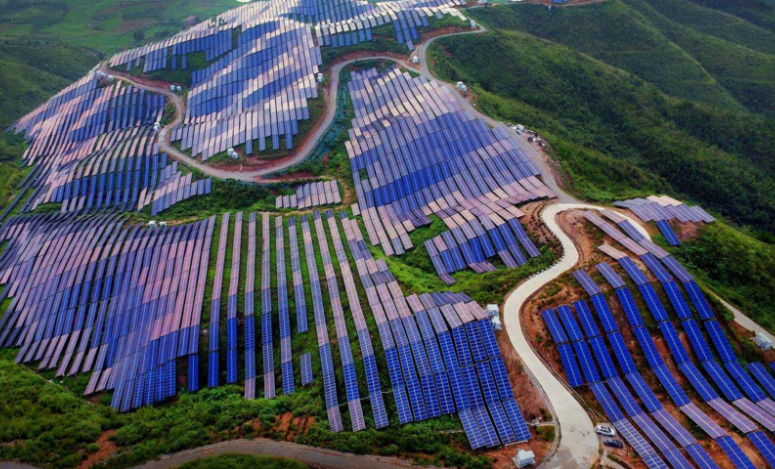 中國十三省最大光伏電站在這里！欽州康熙嶺的光伏電站能排上號(hào)了嗎？
