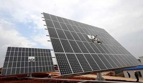 中國十三省最大光伏電站在這里！欽州康熙嶺的光伏電站能排上號(hào)了嗎？