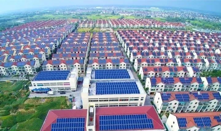 光伏發(fā)電“租房頂、免費(fèi)裝”新套路，警惕陰陽(yáng)合同，天上不會(huì)掉餡餅！